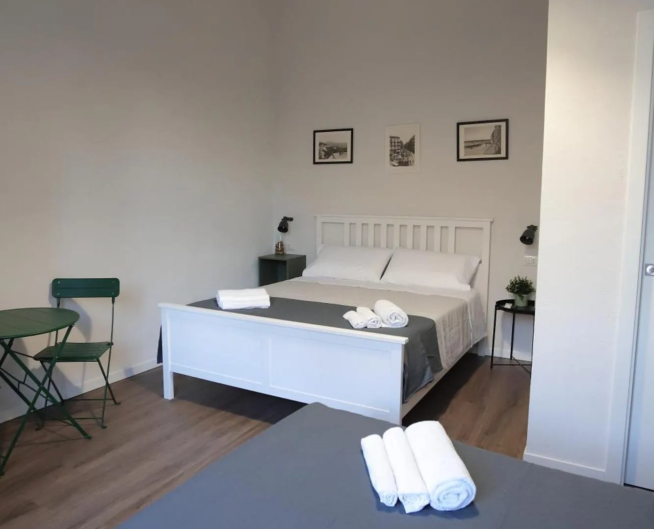 Tammurriata Nera Bedroom نابولي 0*,  إيطاليا