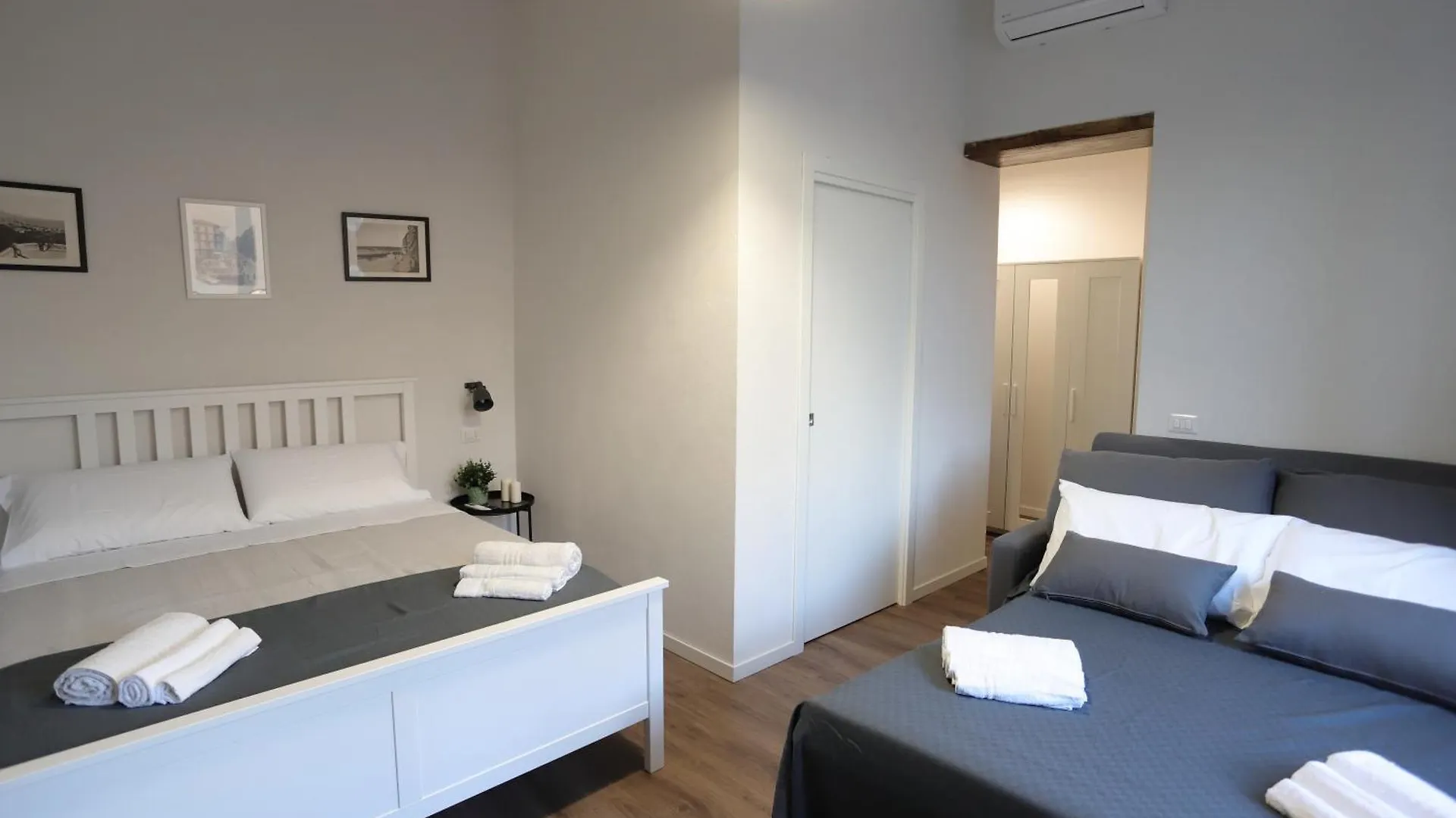 Tammurriata Nera Bedroom نابولي