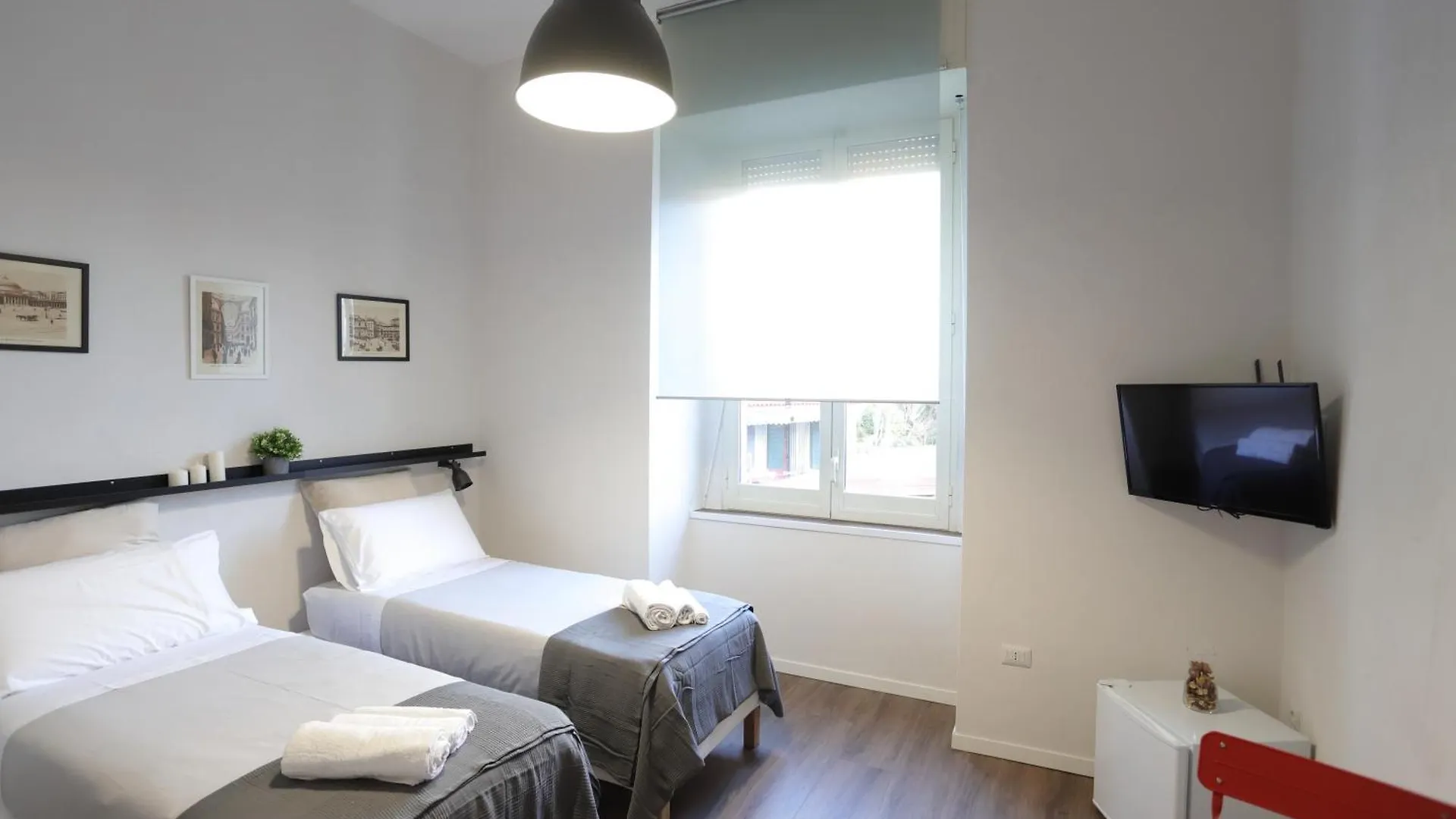 Tammurriata Nera Bedroom نابولي 0*,
