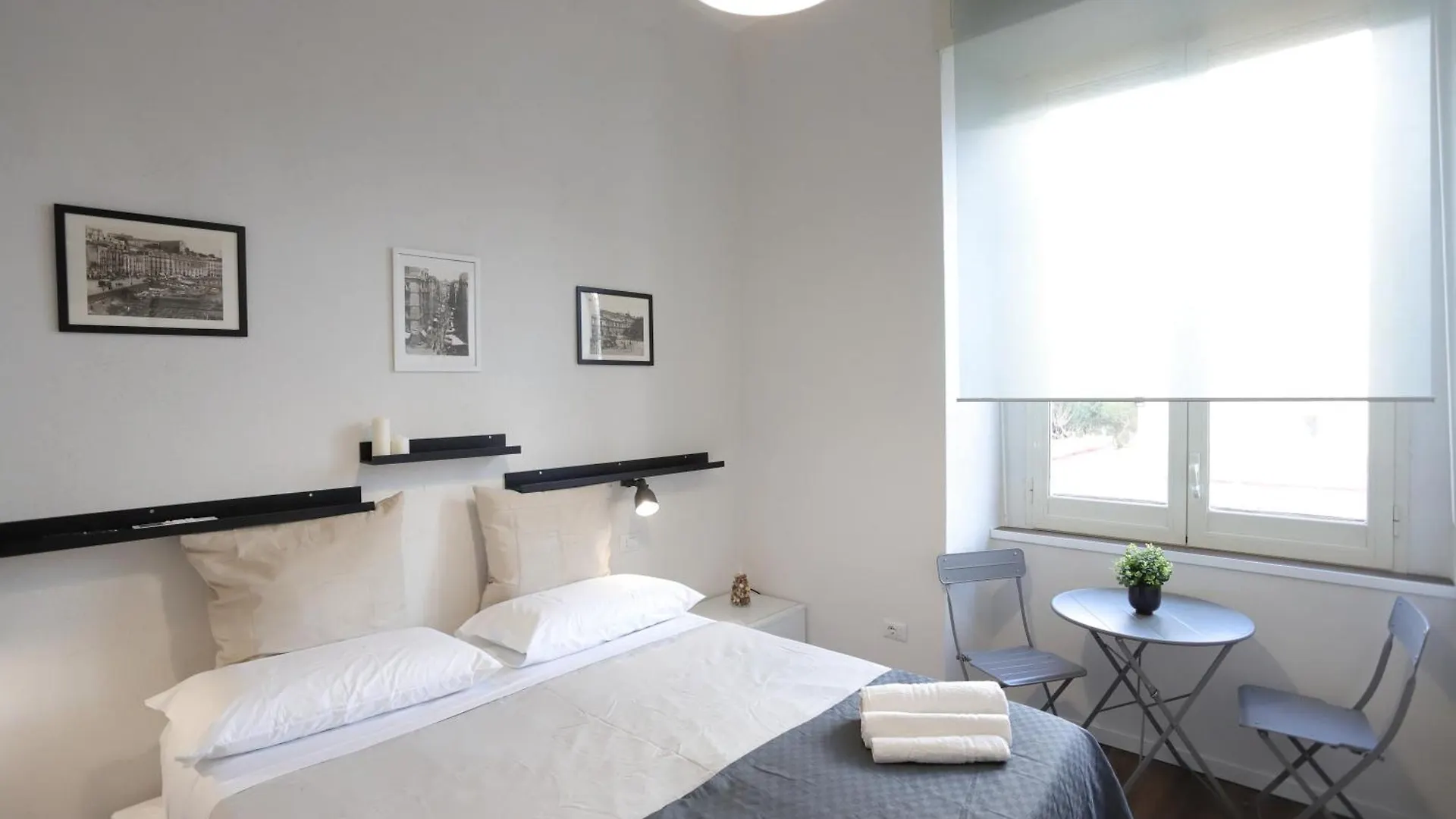 Tammurriata Nera Bedroom Naples Guest house