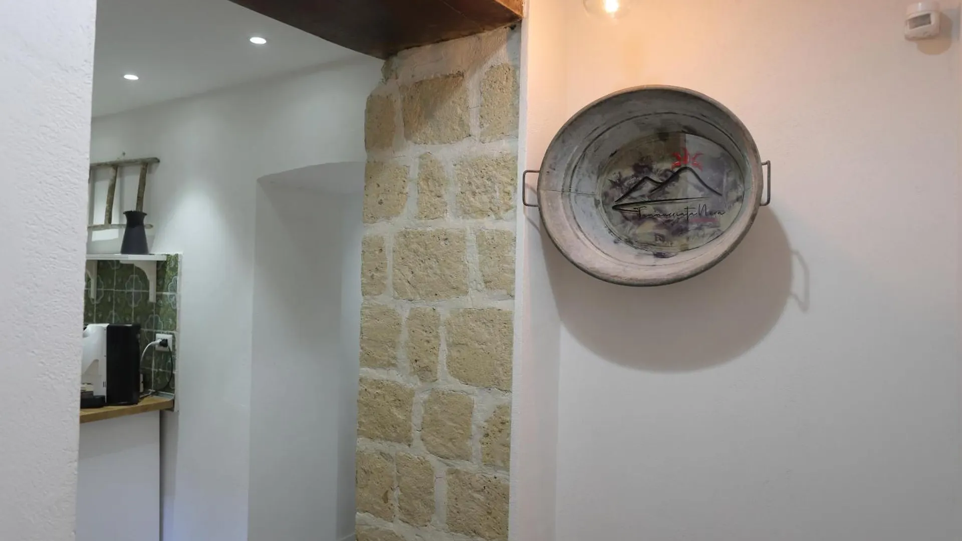 Guest house Tammurriata Nera Bedroom Naples Italy