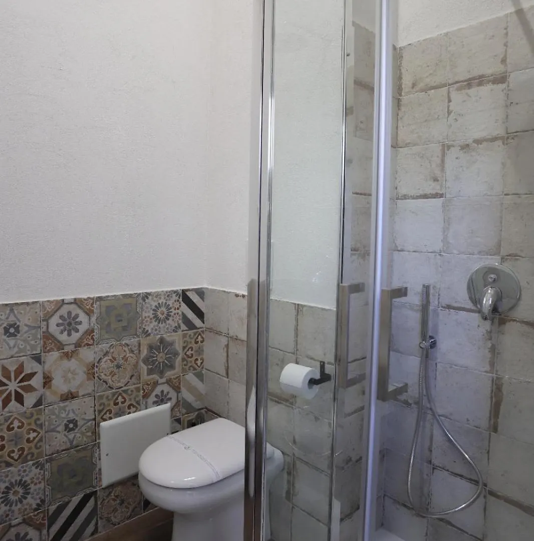 Tammurriata Nera Bedroom Naples