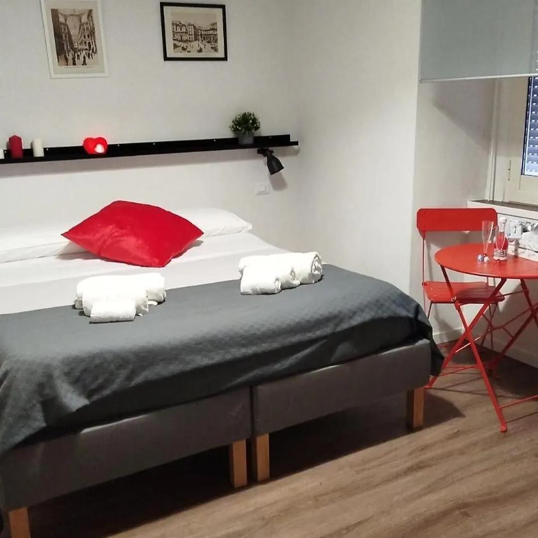 Tammurriata Nera Bedroom Naples